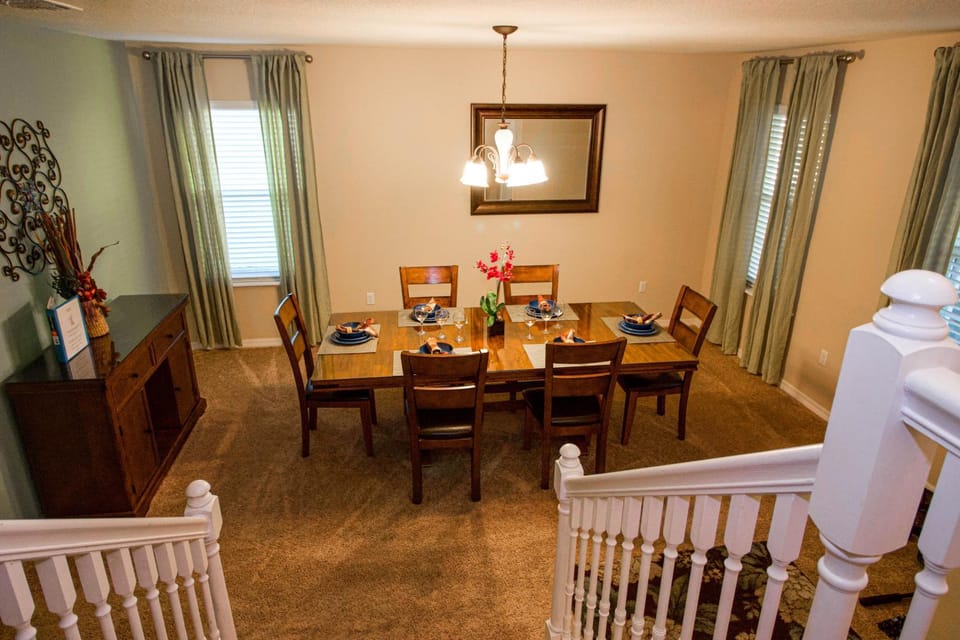 Tuscany at Westside Luxury 5 Bed, 4 Bath Villa near Disney Villa in Four Corners