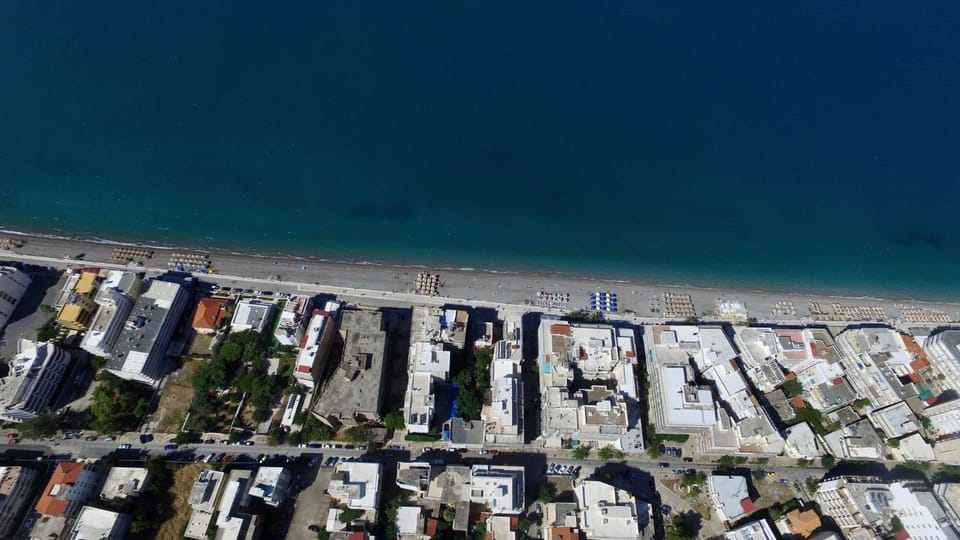 Restaurant/places to eat, Bird's eye view, Beach