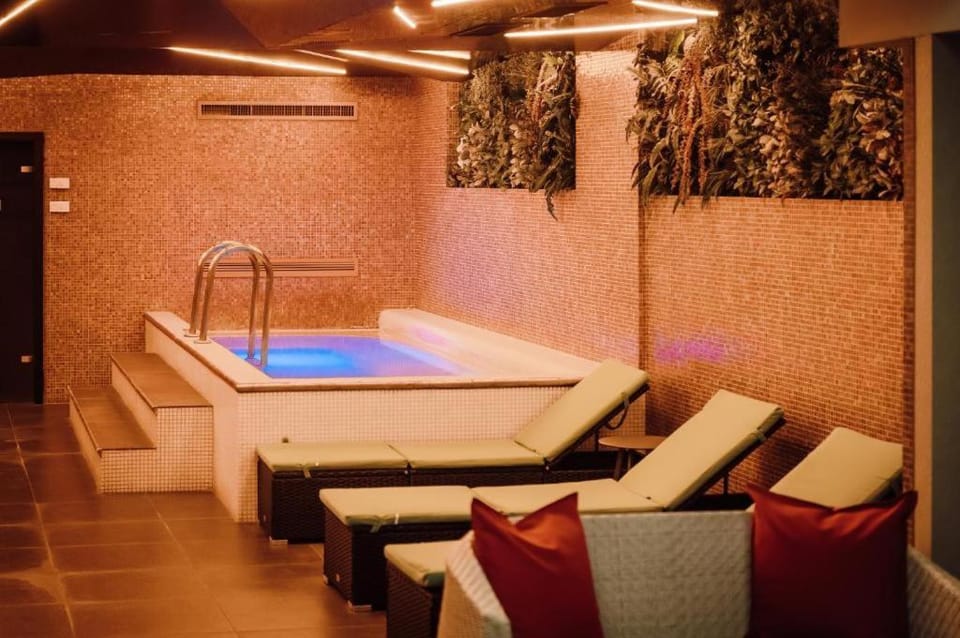 Plaza V Executive Hotel Hotel in Romania