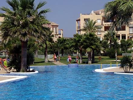 Swimming pool, Swimming pool