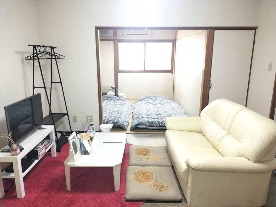 Living room, Photo of the whole room
