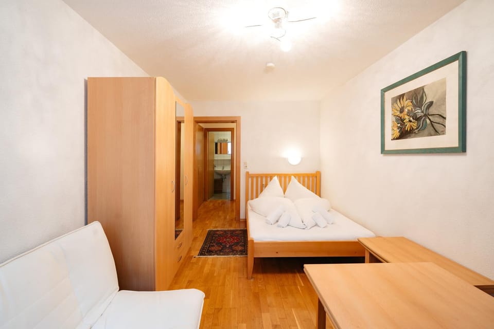 Bed, Photo of the whole room, Bedroom, towels, wardrobe