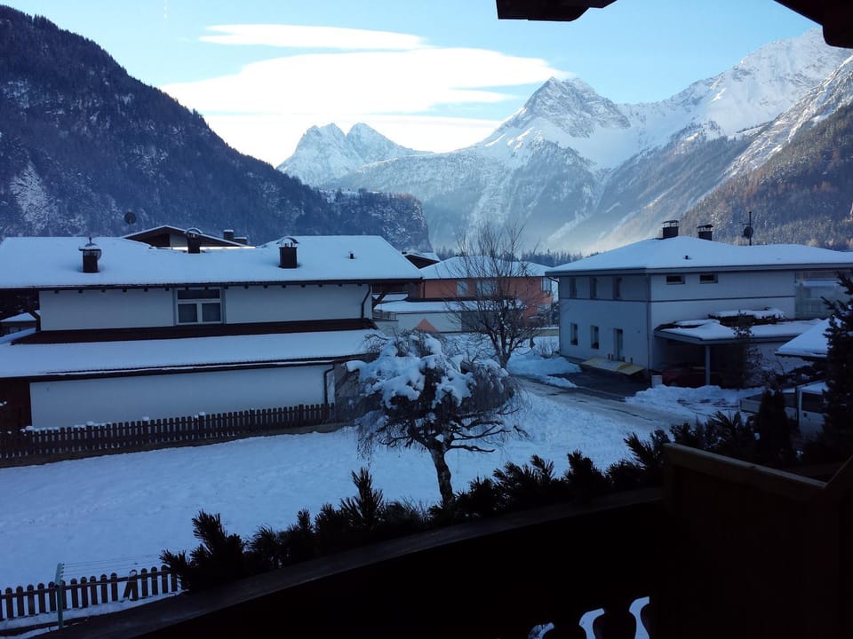 View (from property/room), View (from property/room)