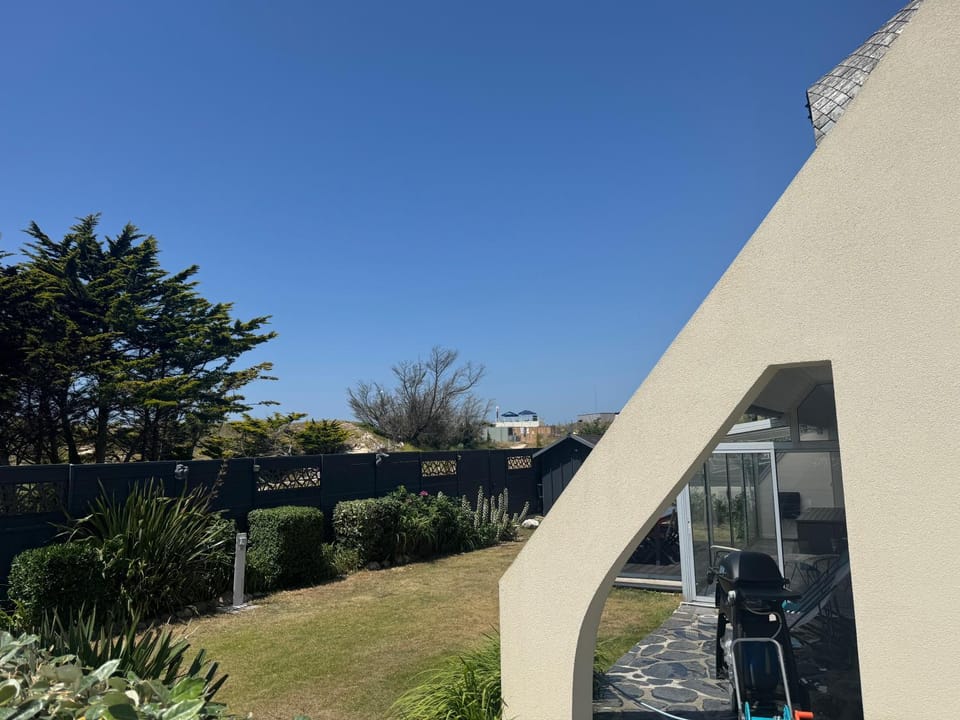 Ar Marc'h-Mor Glaz beach 60 meters House in Cléder
