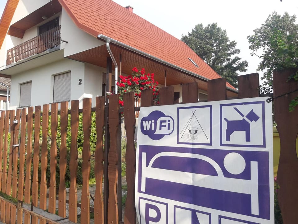 Property building, Facade/entrance, Street view