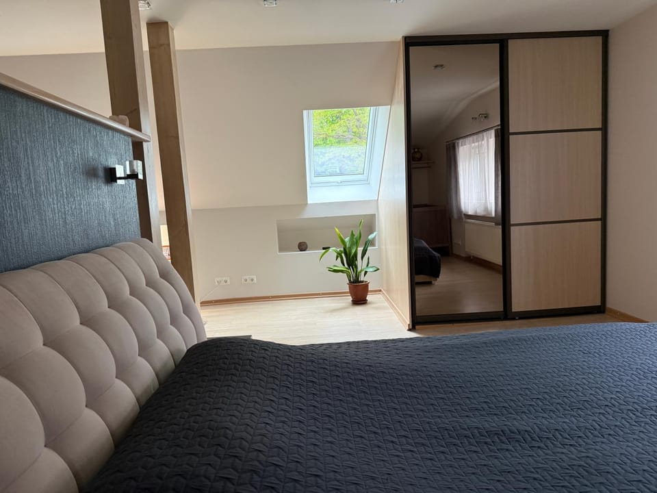 Bed, Bedroom, wardrobe