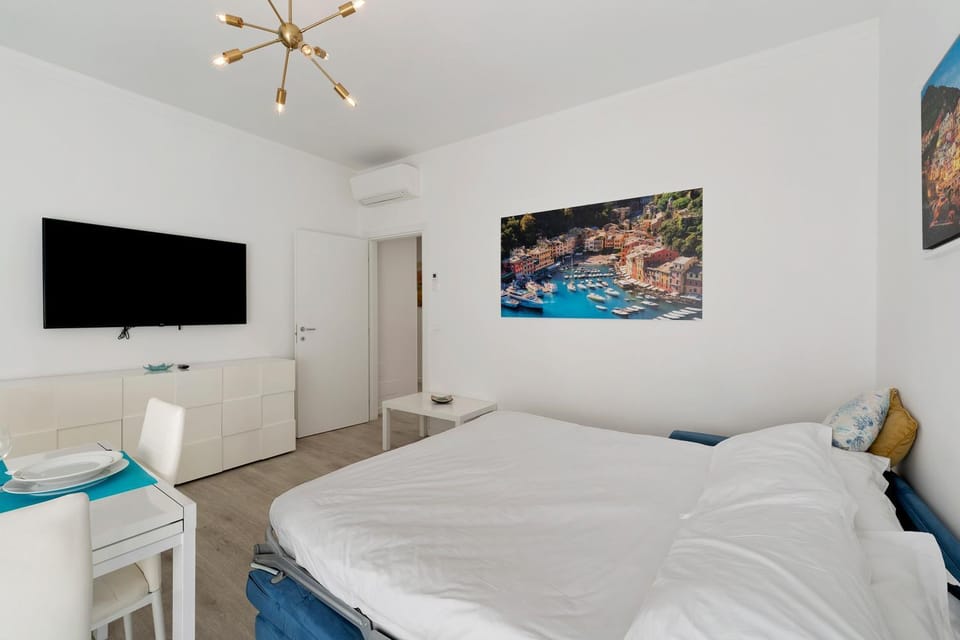 Living room, Bedroom