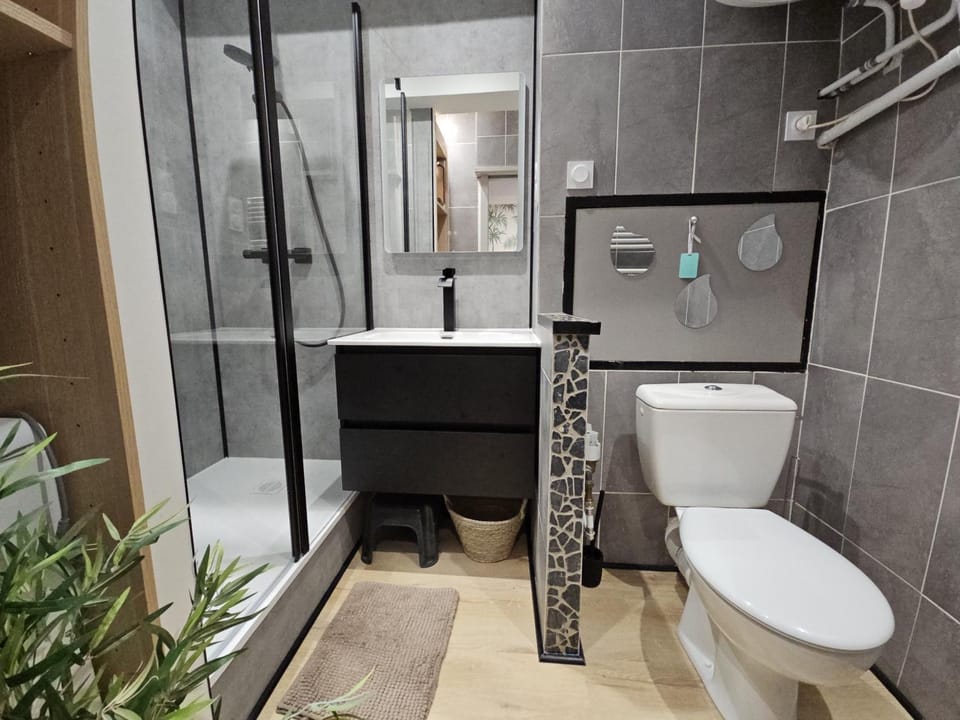 Adam & Eve Apartment in Auvergne-Rhône-Alpes