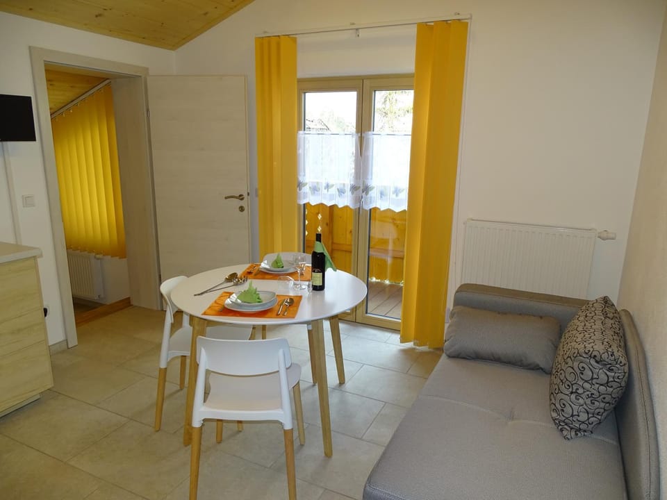 Living room, Dining area