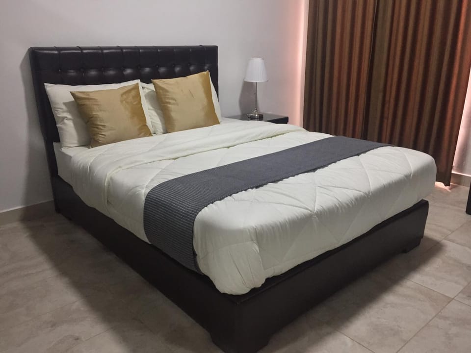 Tunaib Plaza Apartment in Africa
