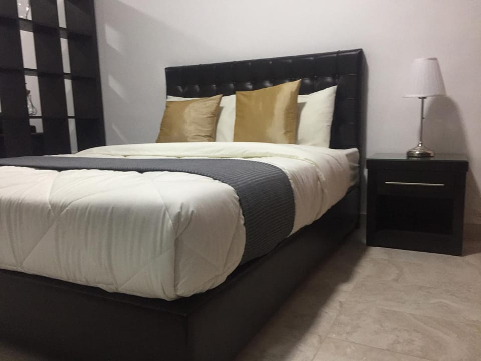 Tunaib Plaza Apartment in Africa