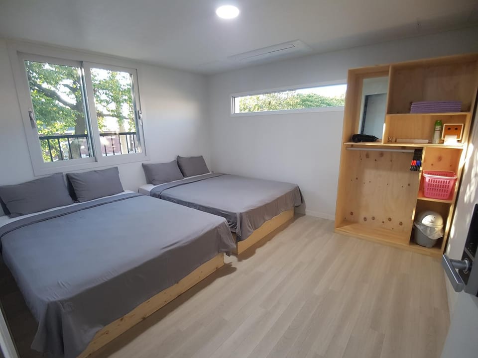 Bed, Bedroom, wardrobe