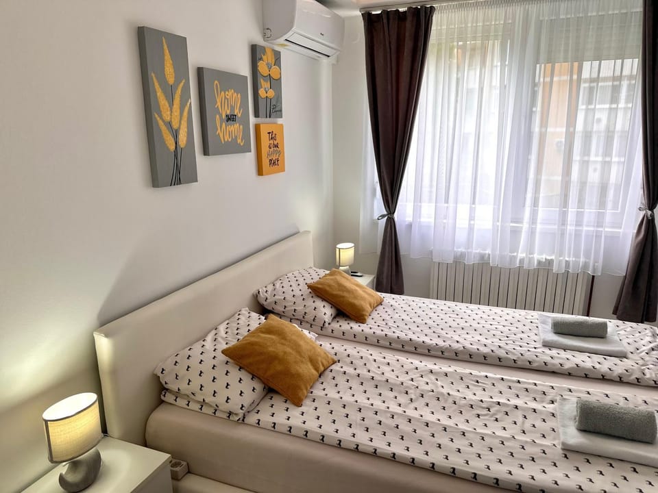 Bed, air conditioner