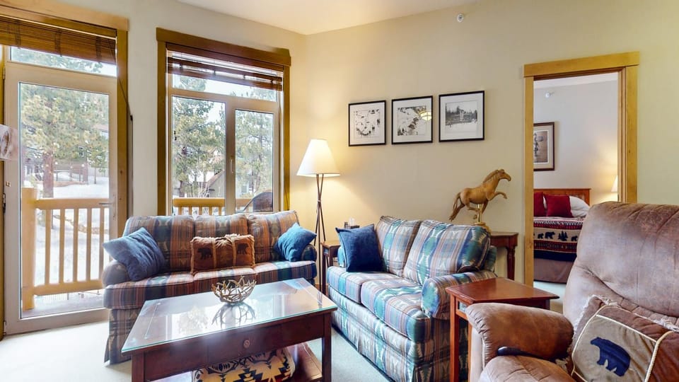 Sunstone #322 condo Apartment in Mammoth Lakes