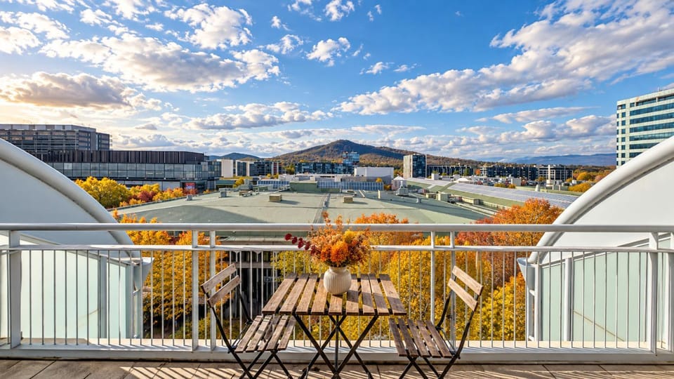 Day, Natural landscape, View (from property/room), Balcony/Terrace, City view, Mountain view