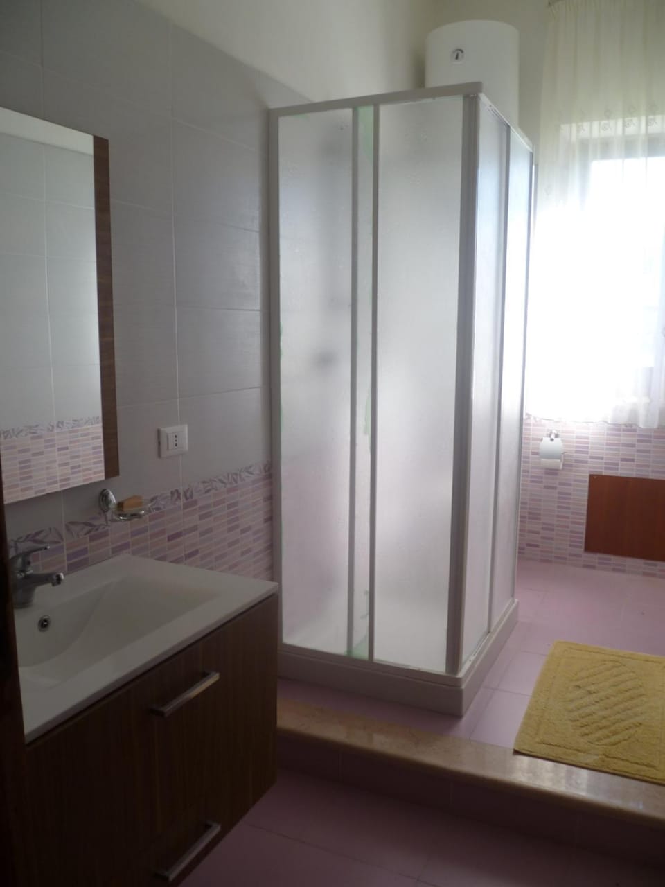 Shower, Bathroom