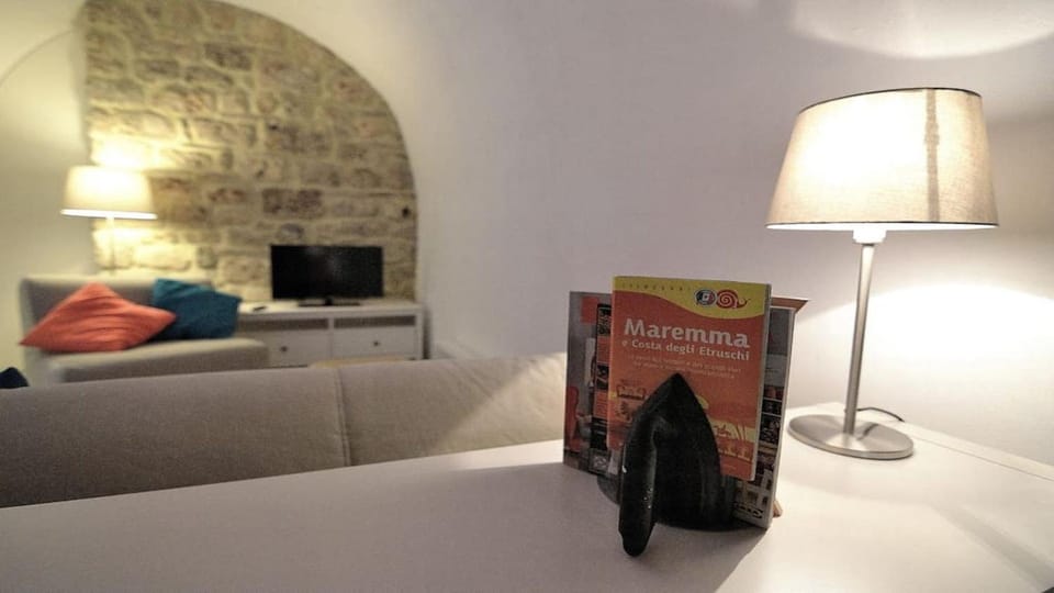 Authentic Cave House in the heart of the Village! House in Massa Marittima