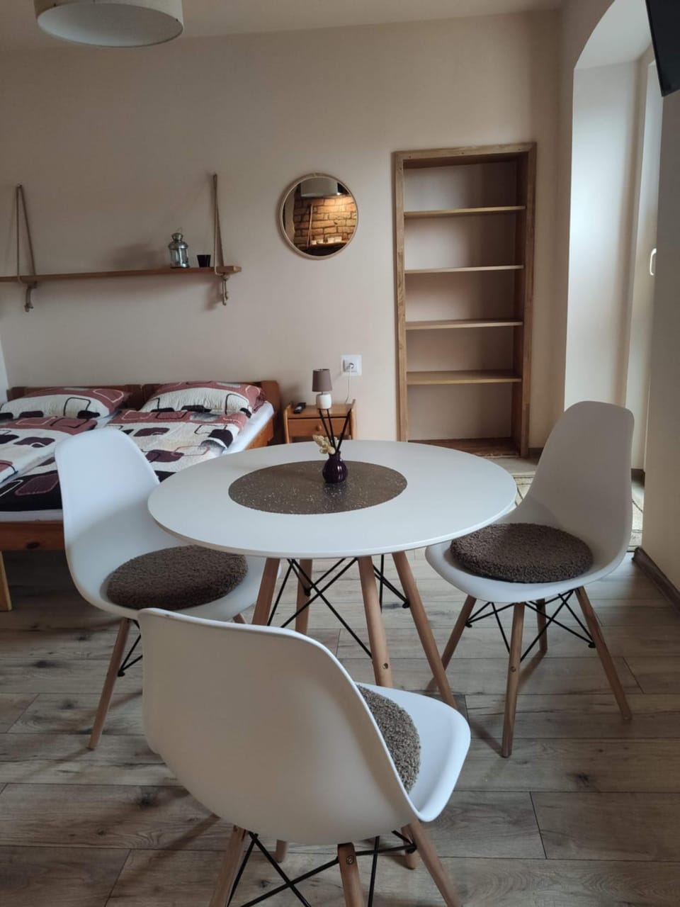 Photo of the whole room