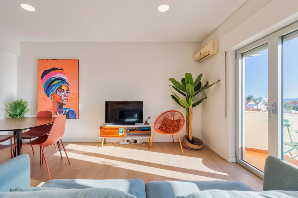 Communal lounge/ TV room, Living room