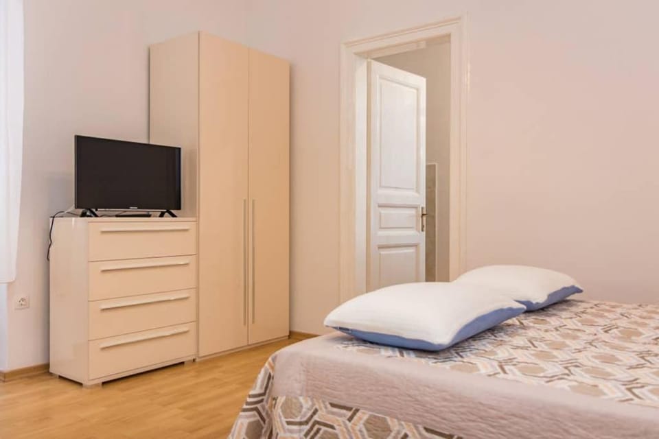 Art Nouveau Near Arena- charming place for couples Apartment in Pula