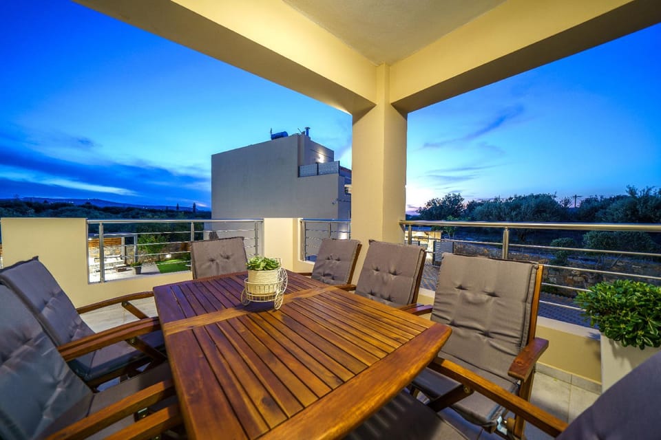 Patio, View (from property/room), Balcony/Terrace