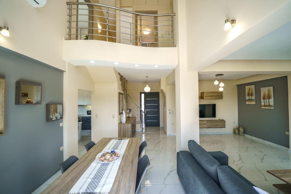 TV and multimedia, Photo of the whole room, Seating area