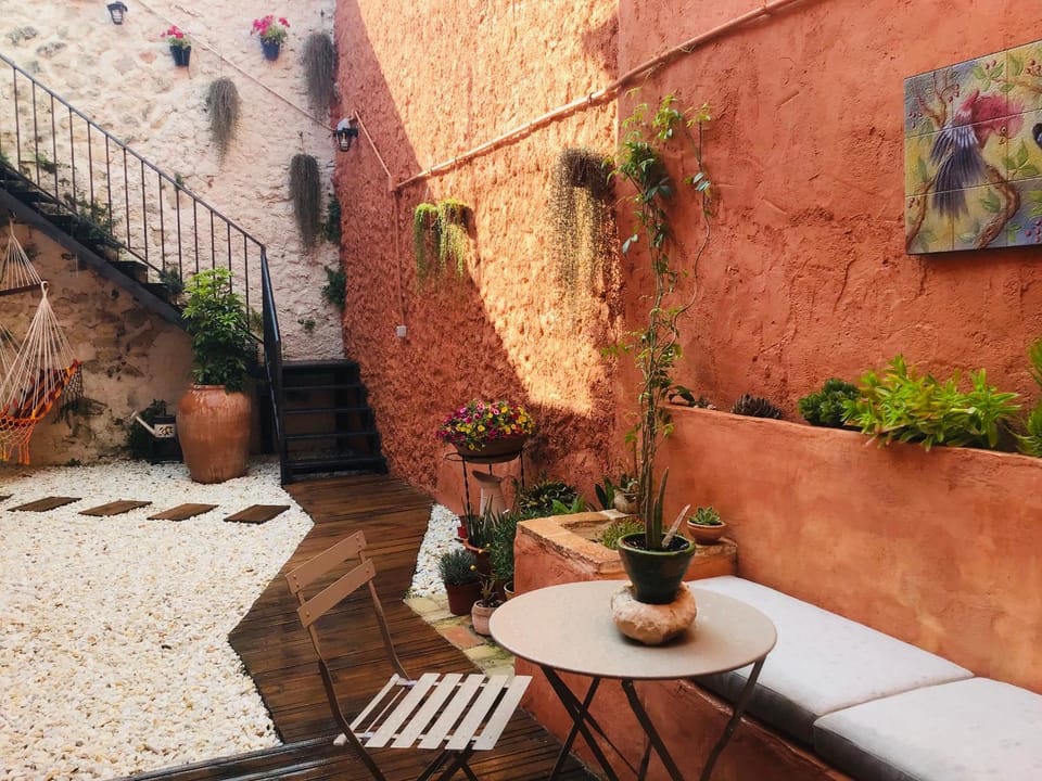Patio, Inner courtyard view