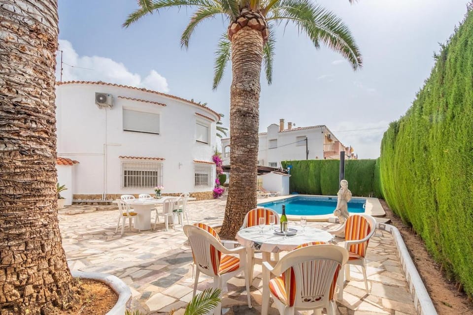 Balcony/Terrace, Swimming pool