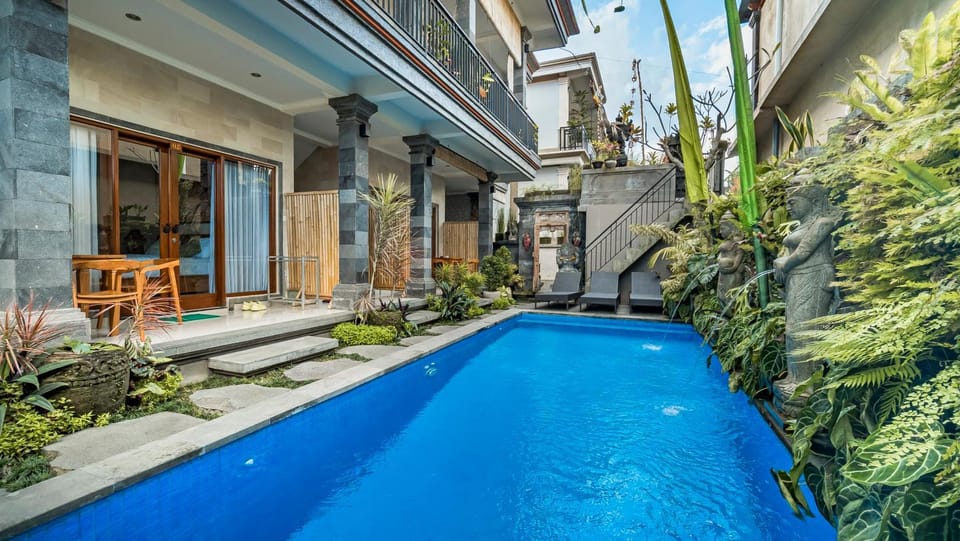 Property building, Swimming pool