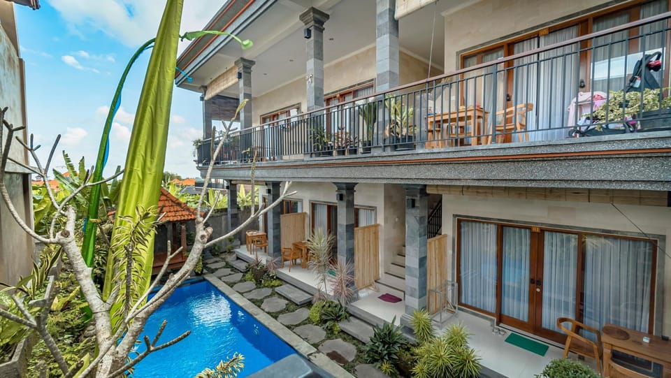 Property building, Swimming pool