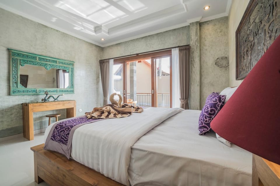Bed, Photo of the whole room