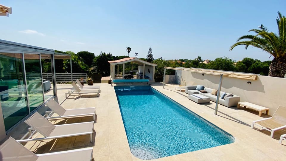 Pool view, Swimming pool