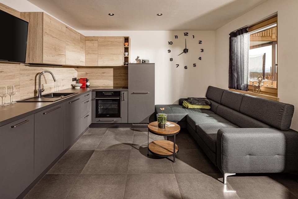 Kitchen or kitchenette, Living room, Seating area