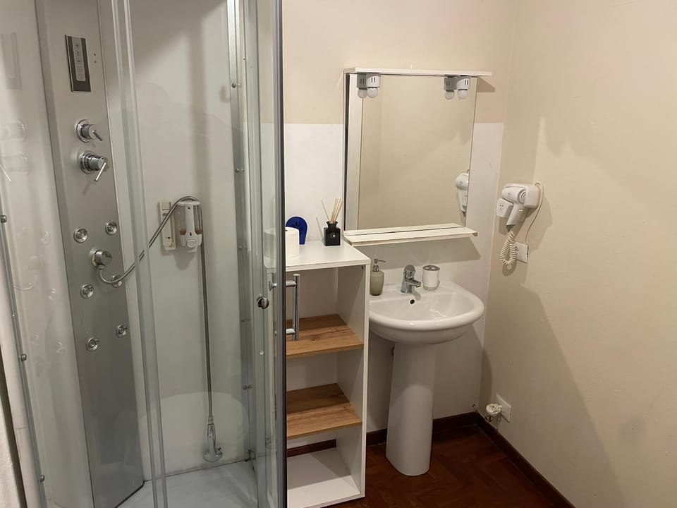 Shower, Bathroom