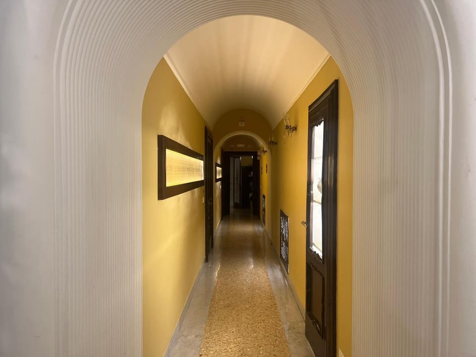 Dimora Donna Elena Bed and Breakfast in Naples