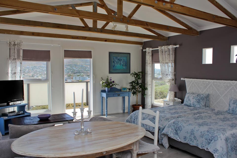Room With a View for Two Apartment in Cape Town