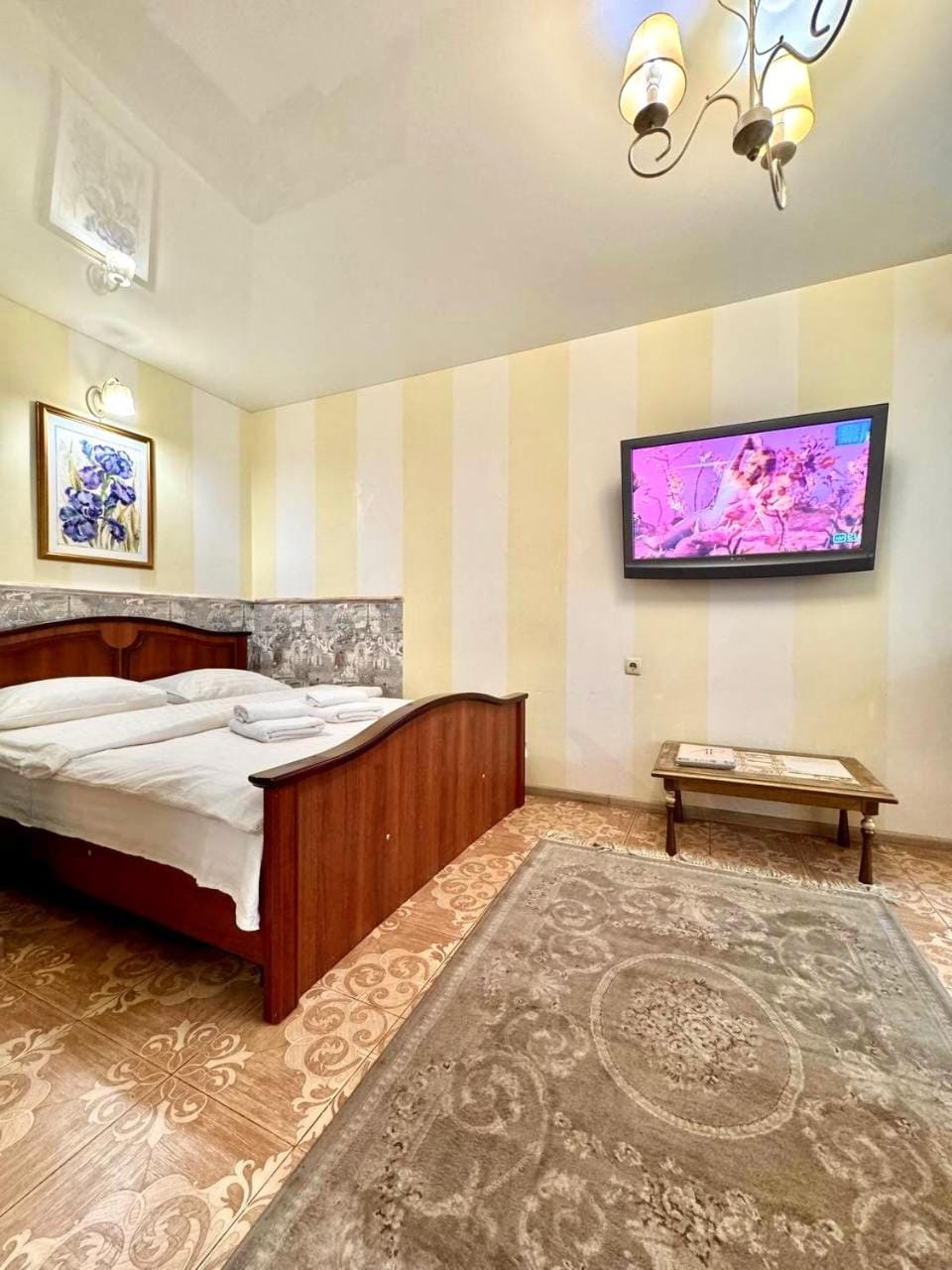 ApartPoltava Французький шик у центрі Полтави, 4 спальних місця, Корпусний парк Apartment in Ukraine