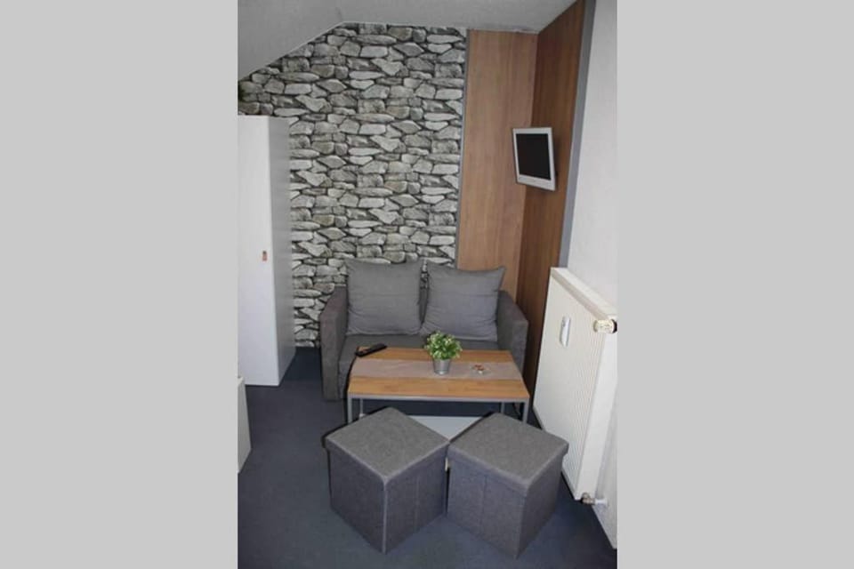 Living room, Photo of the whole room, Seating area