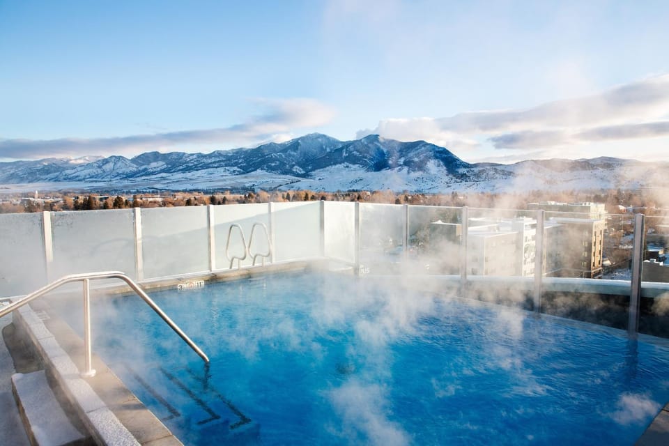 Swimming pool, Swimming pool