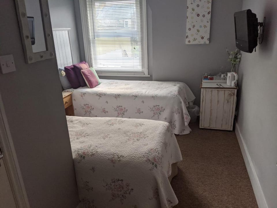 Aqua Bay Guest House Bed and Breakfast in Herne Bay