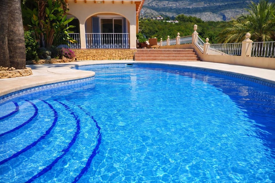 Day, Natural landscape, Mountain view, Pool view, Swimming pool