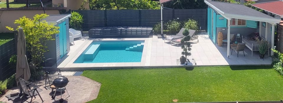 Balcony/Terrace, Swimming pool