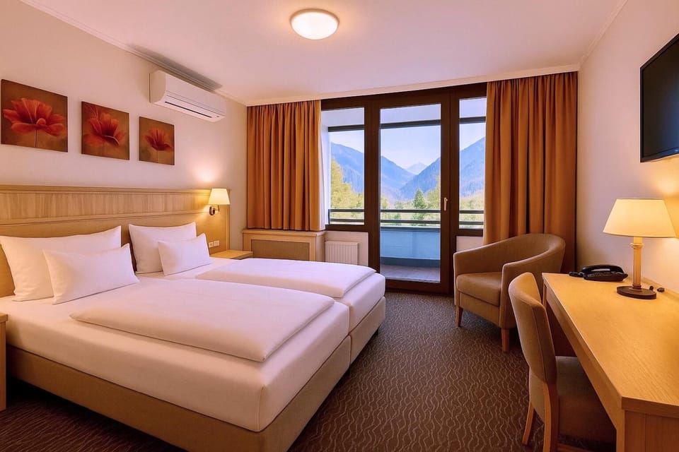 Bed, Photo of the whole room, Bedroom, Mountain view, air conditioner