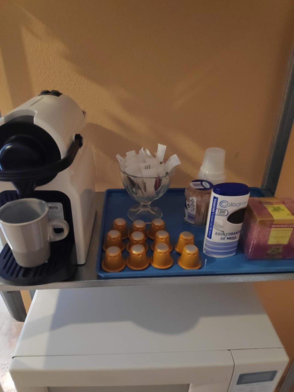 Kitchen or kitchenette, Breakfast