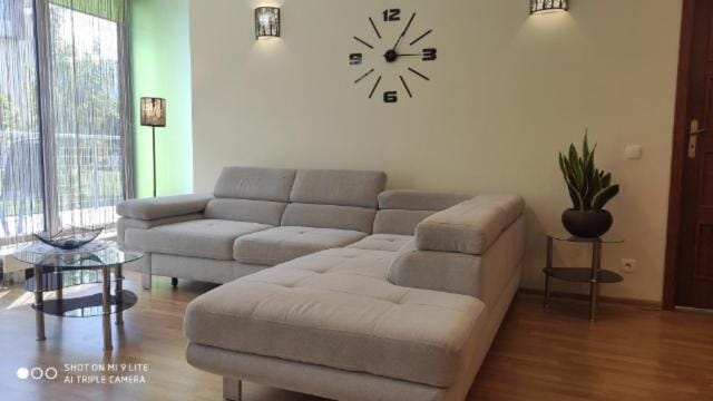 LuxApartament 3 - z dużym tarasem i garażem w Zeta Park Apartment in Czechia