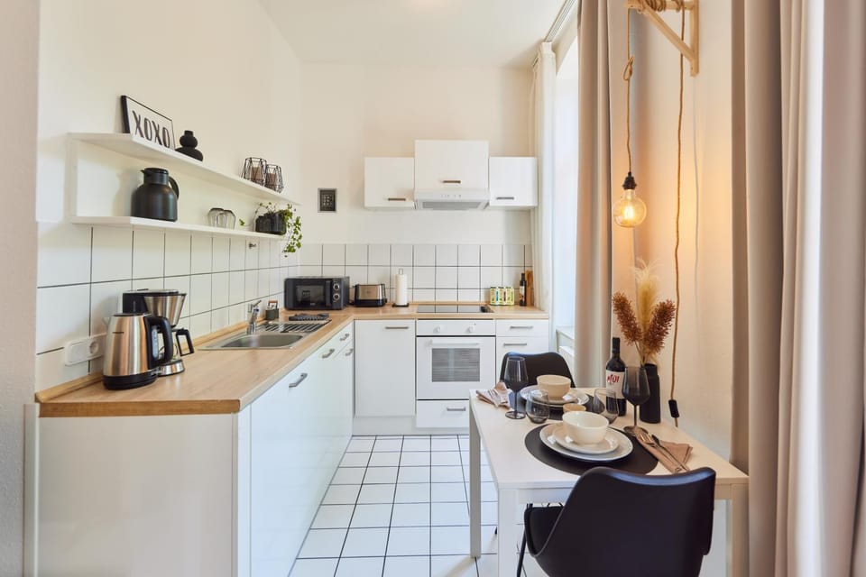 STUDIO3 zentral und ruhig mit Parkplatz, 5 min z Bali-T und GOP, Boxspringbett Apartment in North Rhine-Westphalia