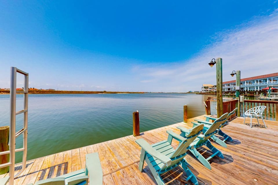Lakeshore Villa #21 Apartment in North Padre Island