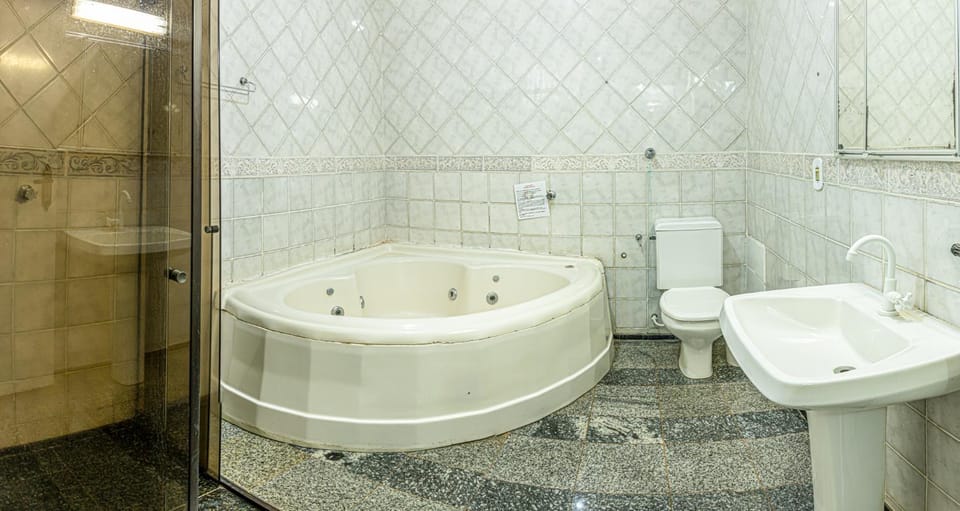 Bathroom, Bath