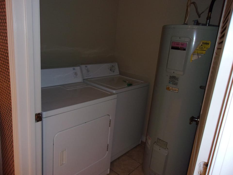 Unit 62 - Treeloft - 3 Bedroom VIlla Apartment in Village Four Seasons