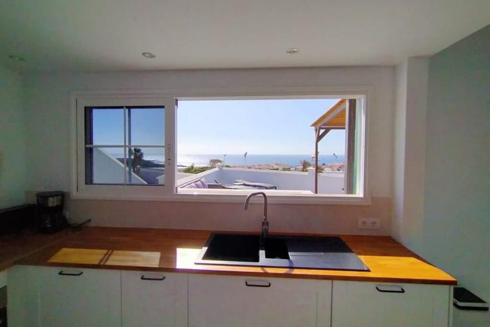 Coffee/tea facilities, Kitchen or kitchenette